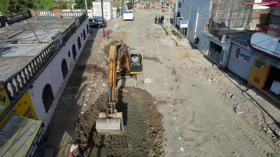 Recorrido de supervisión de obra de pavimentacion en la insurgentes