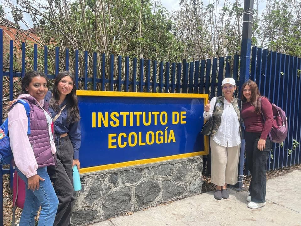 Estudiantes de la Facultad de Biología de la UAS fortalecen su
