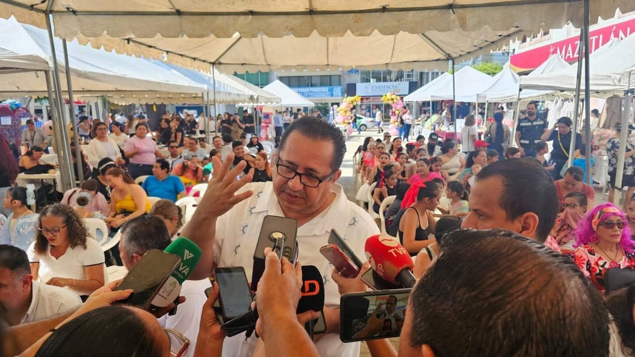 *Exhorta Servicios Médicos Municipales a mantener hogares libre de criaderos de mosco*