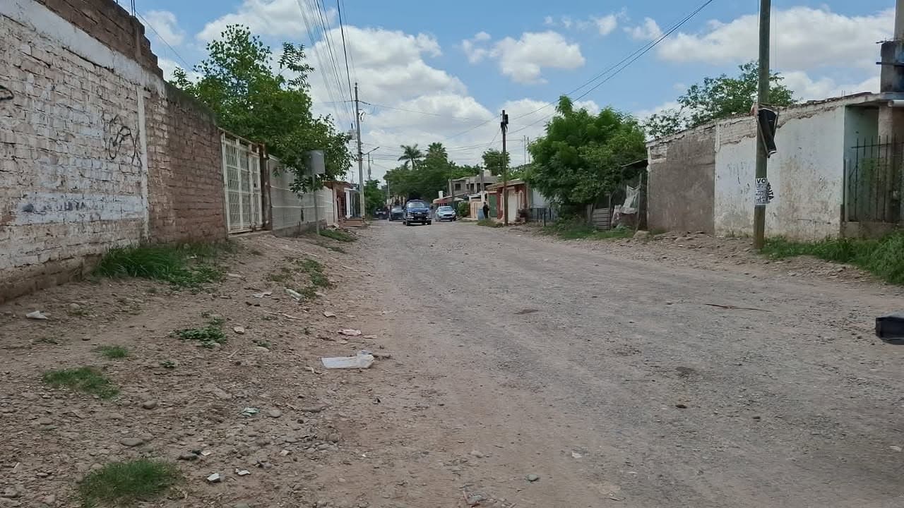 Detienen a cinco; les aseguran 4rmas y equipo táctico en Aguaruto, en #Culiacán