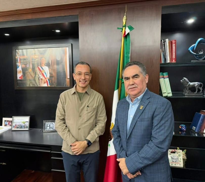 En busca de recurso extraordinario, el Rector Jesús Madueña mantiene reunión con el titular de la Dirección General de Educación...