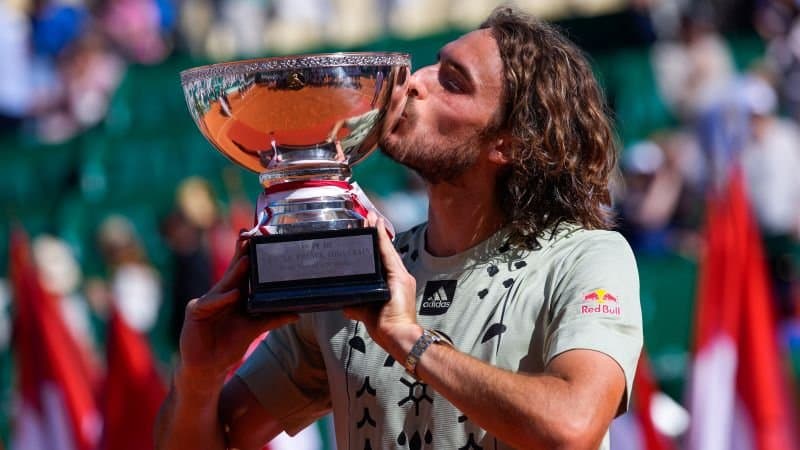 Stefanos Tsitsipas defiende el título del Masters de Montecarlo con victoria sobre Davidovich Fokina