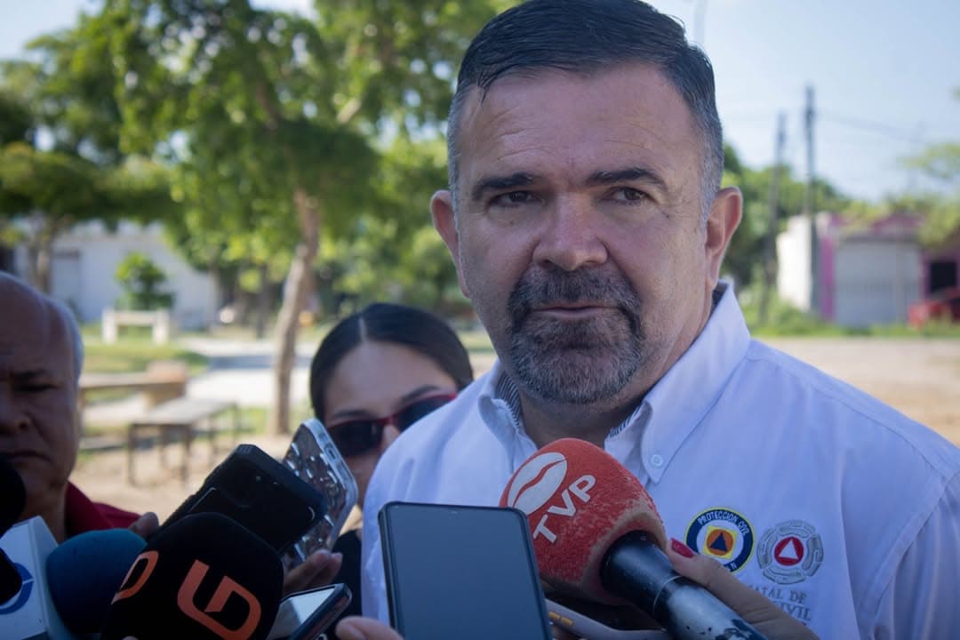 Quieres podar un árbol que toca los cables de alta tensión?, marca 072 para canalizar el reporte y atienda CFE