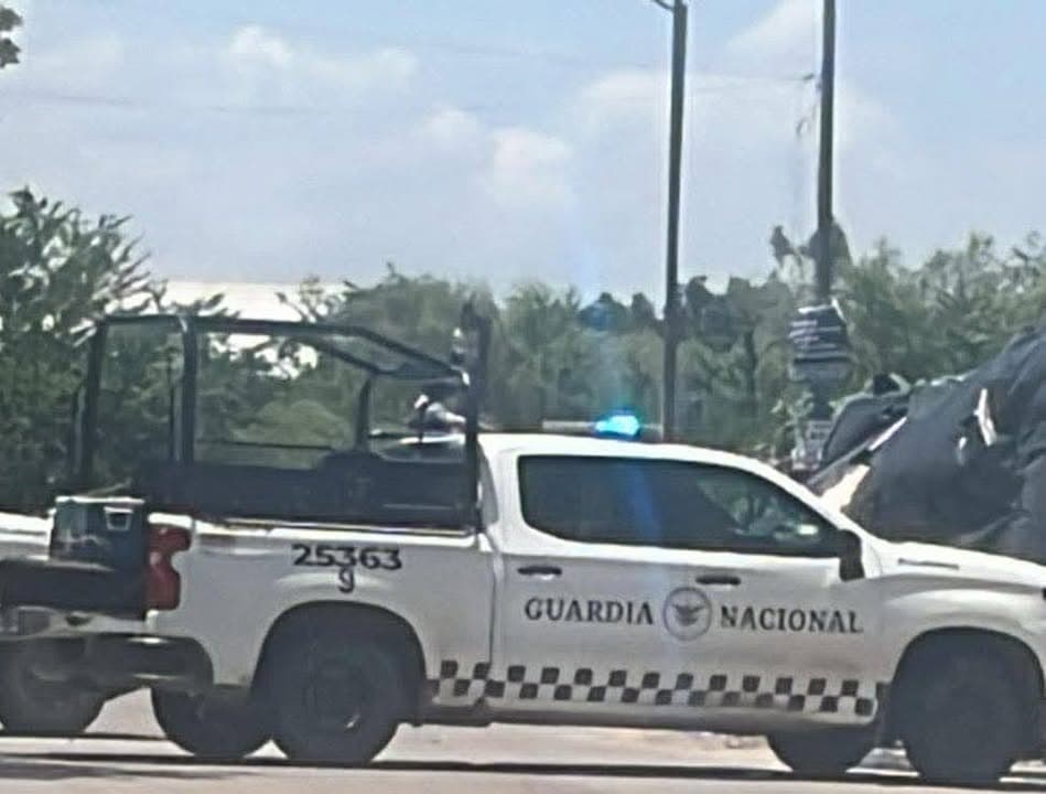 Guardia Nacional irrumpe en domicilio del sector Isla Musala, en #Culiacán;