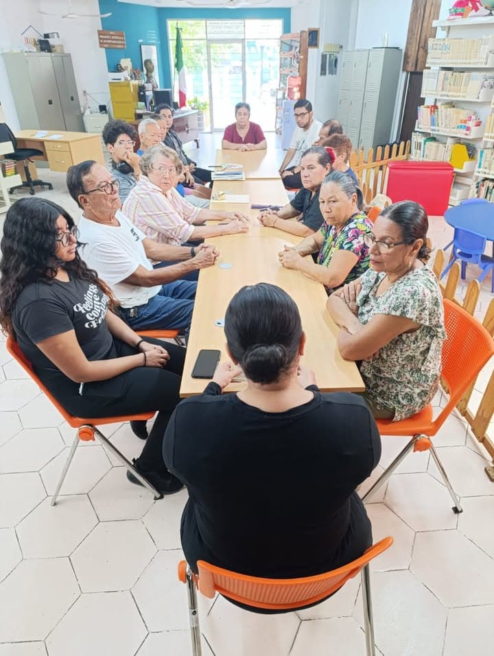 *"Martes del Abuelo" celebra la historia de México en la Biblioteca