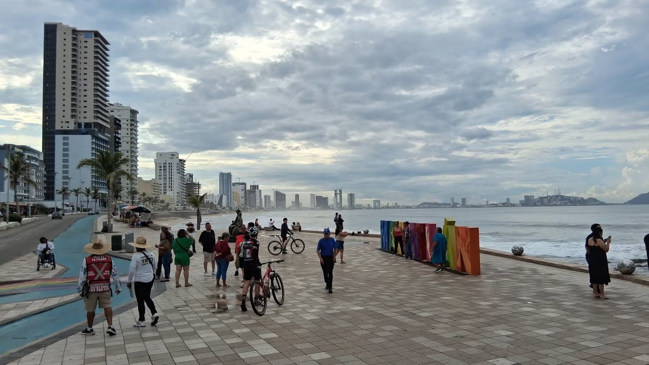 Buen movimiento turístico registra Mazatlán en el puente Patrio