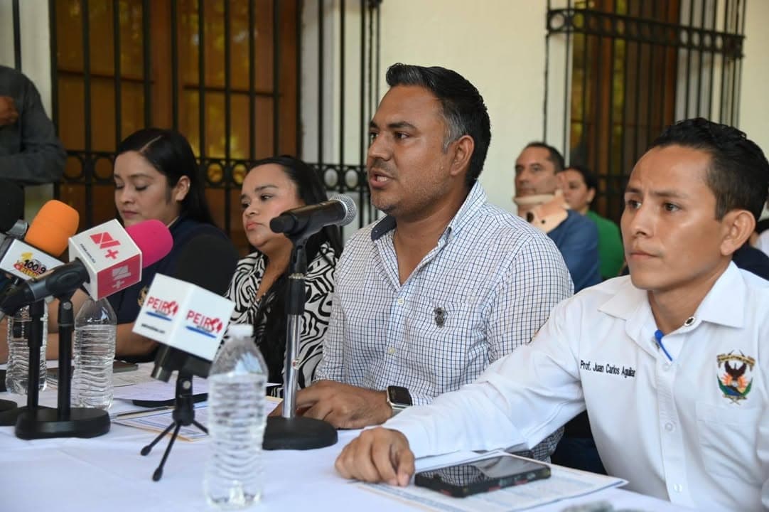 Trabajadores administrativos activos de la UAS respaldan la Reingeniería Integral y