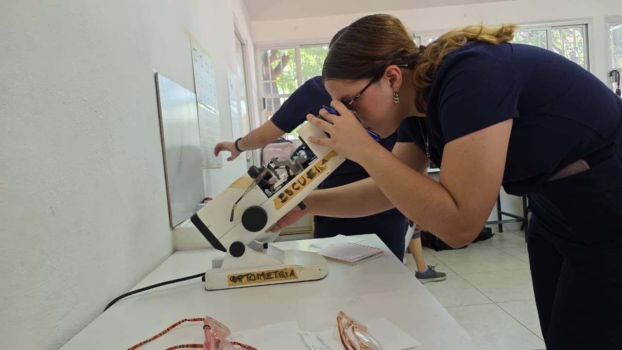 Responsabilidad social! La UAS, a través de la Licenciatura en Optometría