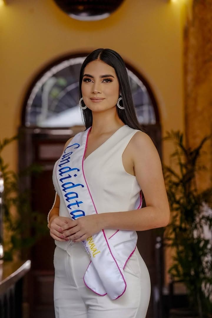 *Anahí Esparza, quiere una corona que convoque la paz, la unión