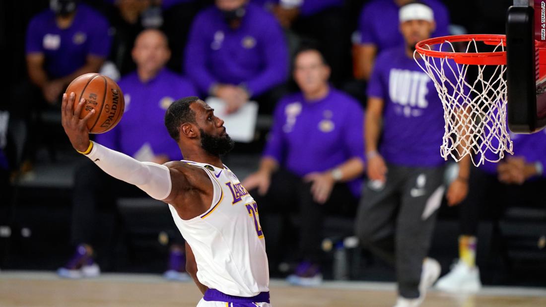 Los Lakers ganan el 17 ° título de la NBA, lo que le da a LeBron James su cuarto campeonato