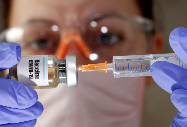 vacuna-experimental-coronavirus-astrazeneca-proteger.png