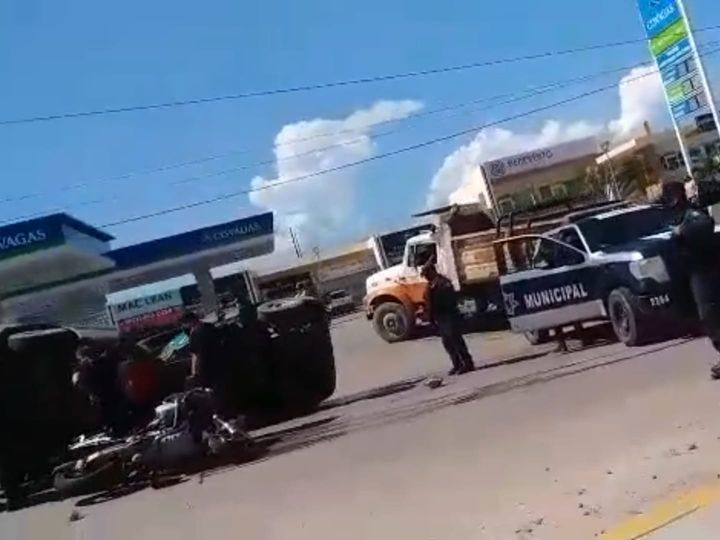 Comandante de la Policía Municipal de Culiacán choca en su motocicleta contra un