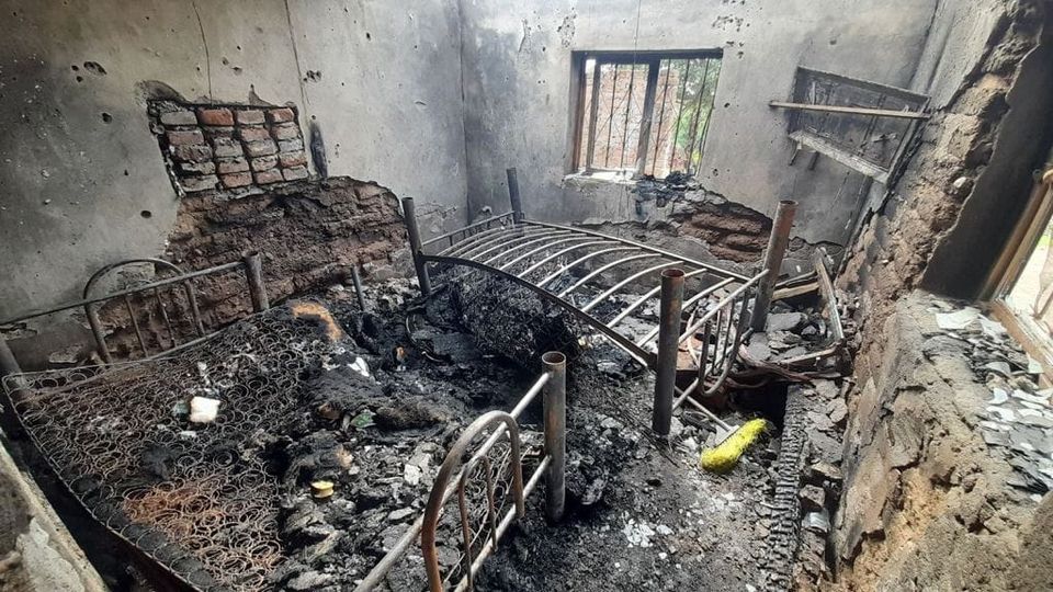 Familia queda en la calle tras incendio en El Fuerte Familia queda en la calle tras incendio en El Fuerte