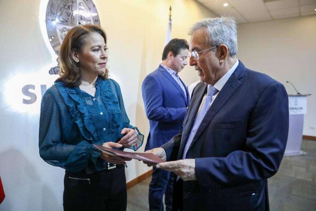 Rocha Moya toma protesta a más funcionarios; exvicefiscal Nuria González es nombrada titular de SIPINNA Rocha Moya toma protesta a más funcionarios; exvicefiscal Nuria González es nombrada titular de SIPINNA
