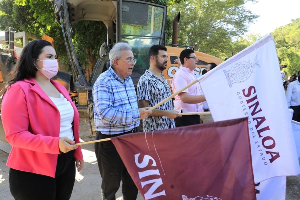 Da Rocha Moya banderazo de su primera obra emblemática, en San Ignacio