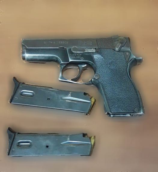 Agentes de la SSPyTM Culiacán detienen a un hombre que portaba un arma de fuego Agentes de la SSPyTM Culiacán detienen a un hombre que portaba un arma de fuego