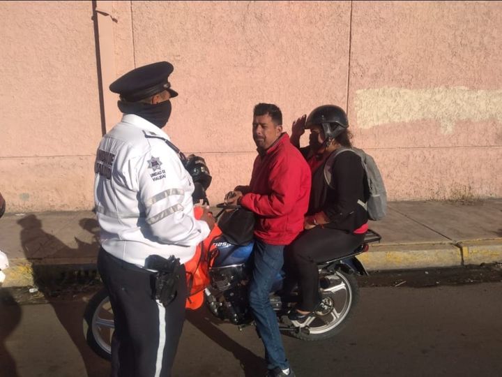 La SSPyTM Culiacán entrega chalecos reflectores a motociclistas La SSPyTM Culiacán entrega chalecos reflectores a motociclistas