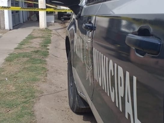 Mujer transgénero es atacada con arma blanca, presuntamente por su pareja, en Cu