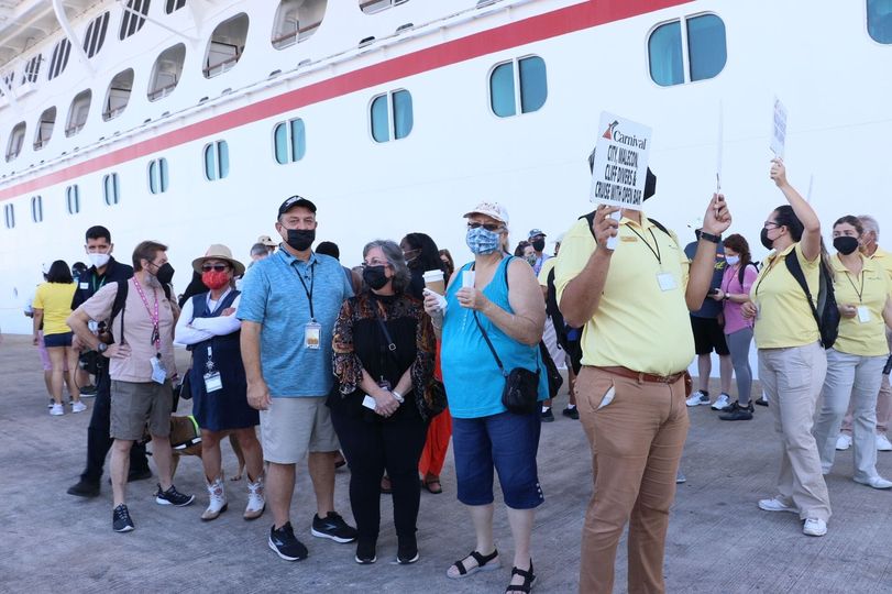 Recibe Mazatlán más de 6 mil turistas en dos cruceros Recibe Mazatlán más de 6 mil turistas en dos cruceros
