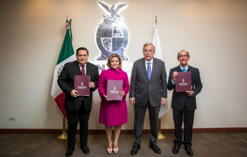 Rocha toma protesta a más funcionarios de su gobierno Rocha toma protesta a más funcionarios de su gobierno