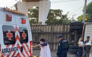 Aumenta a 55 cifra de muertos tras volcadura de tráiler con migrantes en Chiapas Aumenta a 55 cifra de muertos tras volcadura de tráiler con migrantes en Chiapas