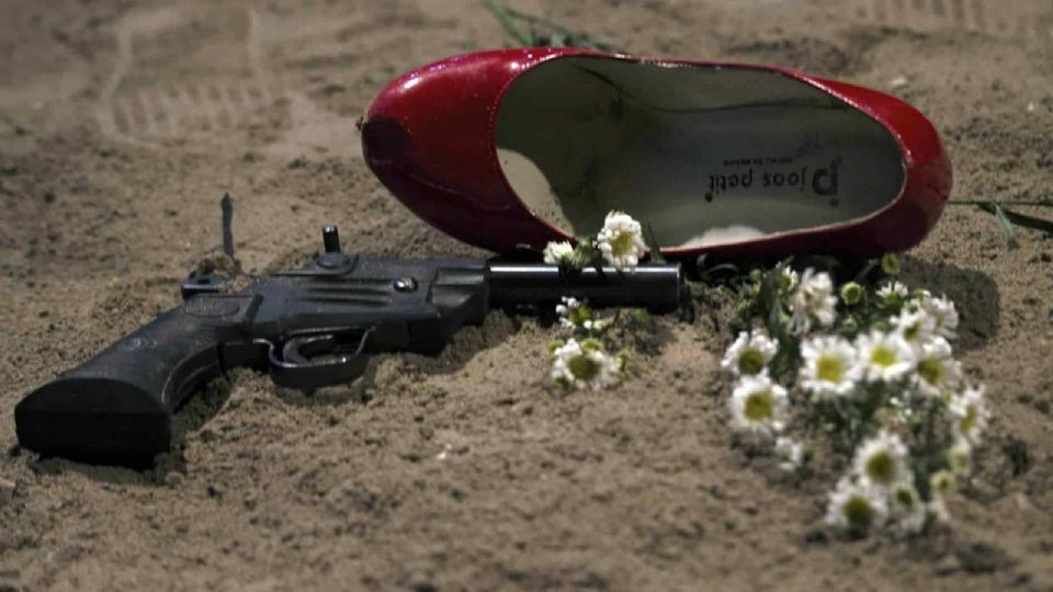 Feminicidio: Arma de fuego, lo que más usan para arrebatarle la vida a mujeres de Sinaloa Feminicidio: Arma de fuego, lo que más usan para arrebatarle la vida a mujeres de Sinaloa