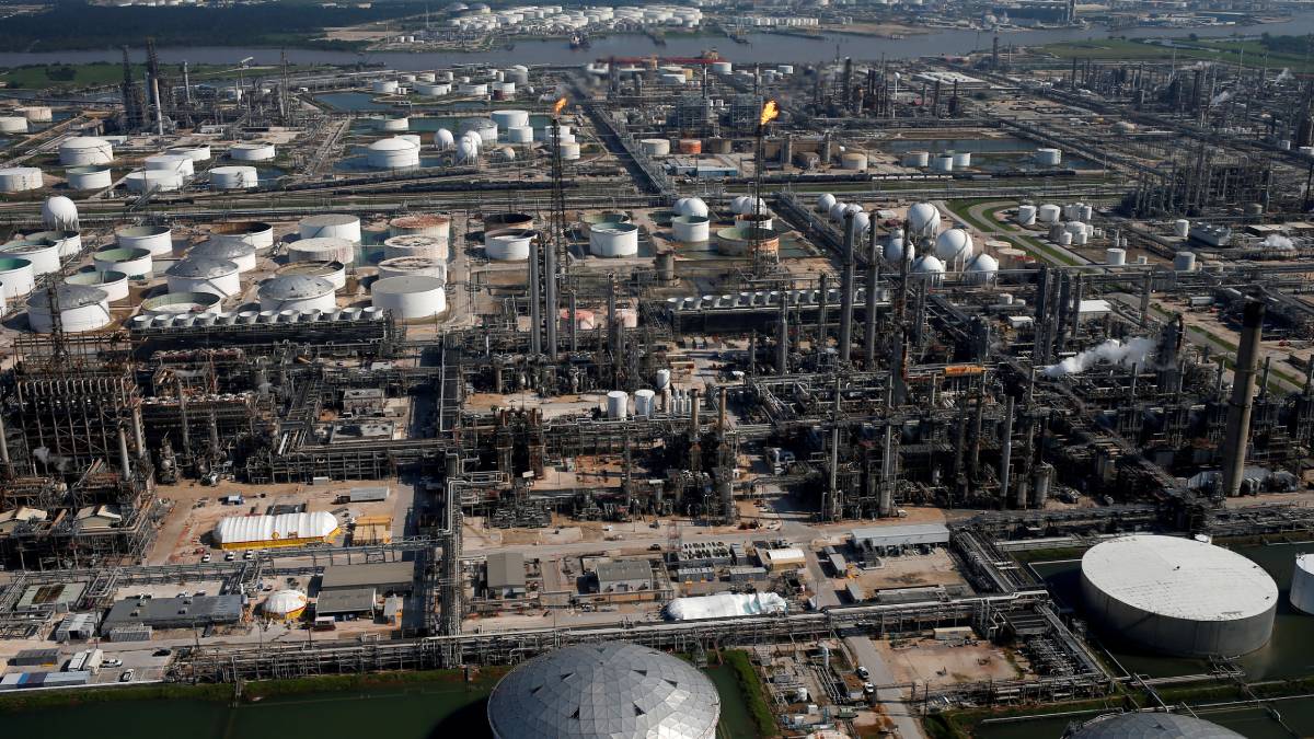 EU autoriza la compra de la refinería Deer Park, ubicada en Houston, Texas