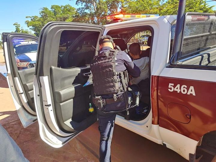 POLICÍAS MUNICIPALES DE AHOME ENCUENTRAN A NIÑO AUTISTA EXTRAVIADO Y LO ENTREGAN POLICÍAS MUNICIPALES DE AHOME ENCUENTRAN A NIÑO AUTISTA EXTRAVIADO Y LO ENTREGAN