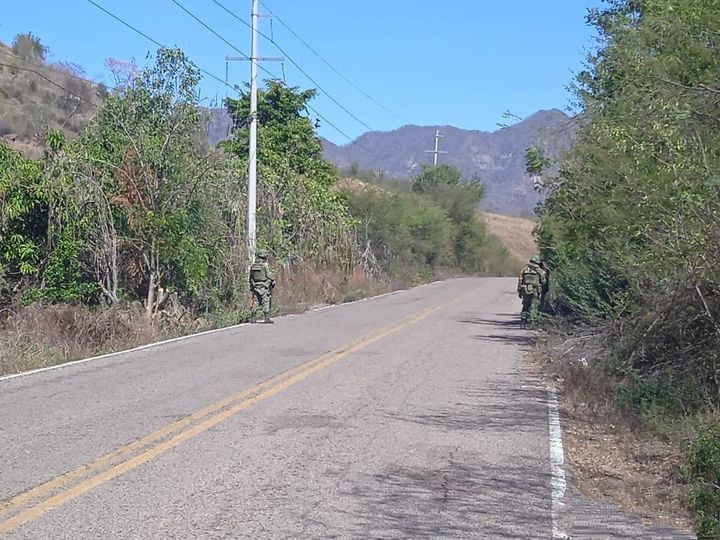 Atacan base militar en una comunidad de Tepuche y un presunto delincuente termin