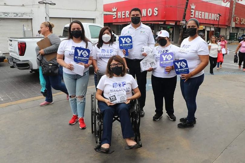 Realiza personal de DIF Mazatlán un nuevo volanteo de la campaña #YoSiRespetoTus