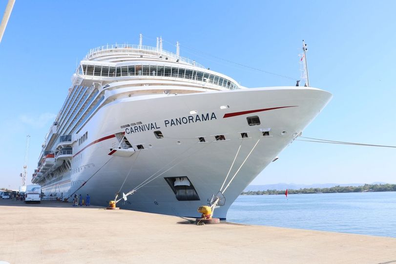 Llegó este miércoles el Carnival Panorama a Mazatlán