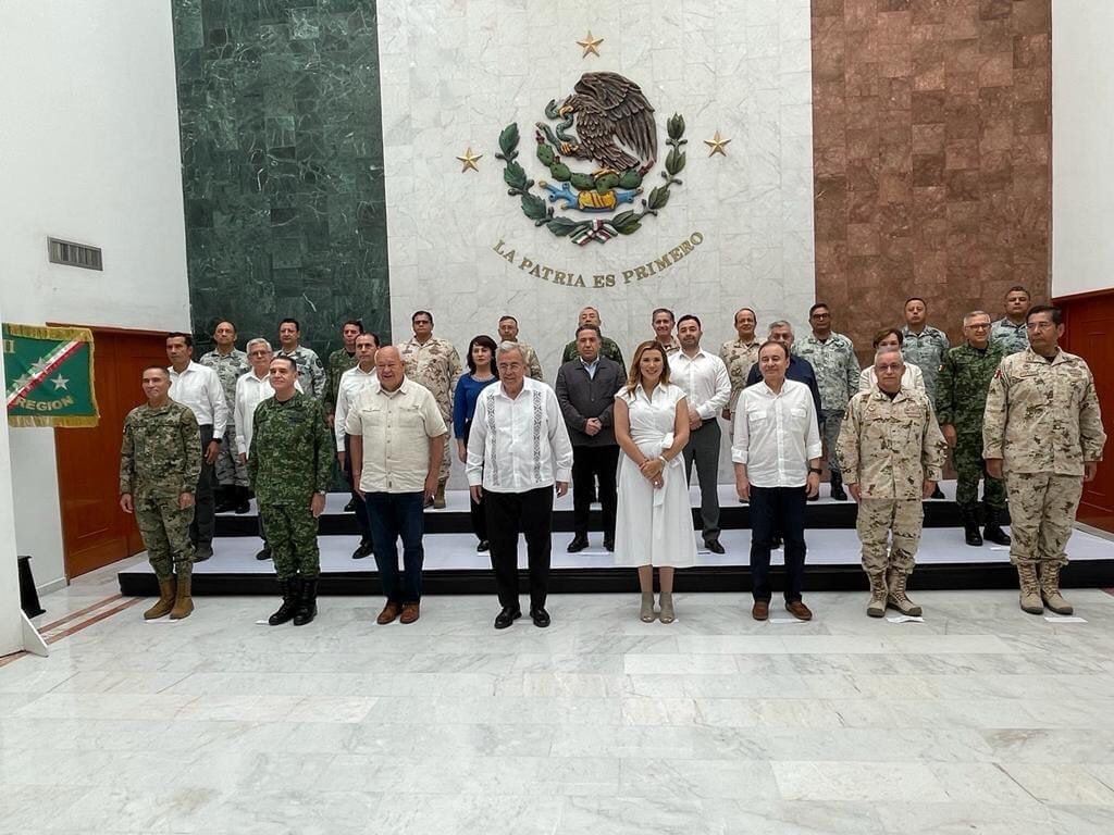*Rocha encabeza reunión de seguridad con gobernadores de BC, BCS , Nayarit y Son *Rocha encabeza reunión de seguridad con gobernadores de BC, BCS , Nayarit y Son