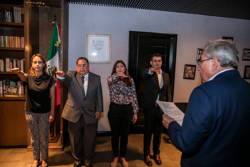 Rocha nombra a nuevos funcionarios del área de seguridad