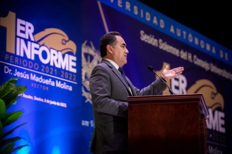 Rocha reiteró su apoyo a la UAS, como gobernador “Rosalino” Rocha reiteró su apoyo a la UAS, como gobernador “Rosalino”