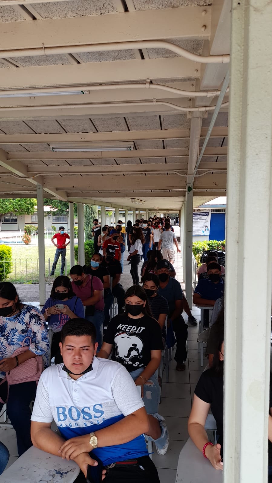Apoya la UAS a jóvenes aceptados para que concluya su proceso de inscripción Apoya la UAS a jóvenes aceptados para que concluya su proceso de inscripción