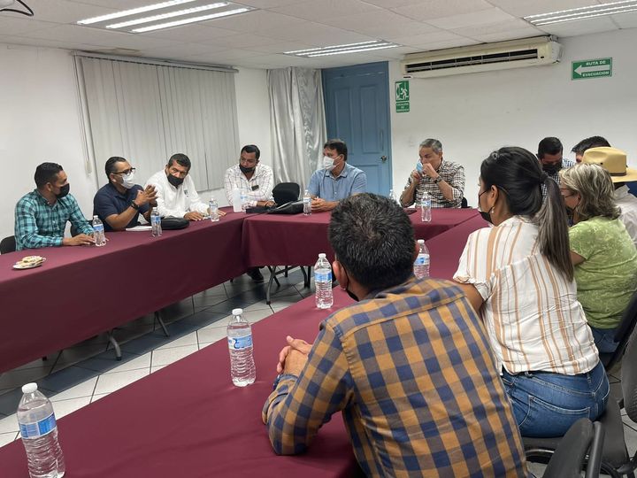 Habitantes de La Noria se quejan de la falta de agua Habitantes de La Noria se quejan de la falta de agua