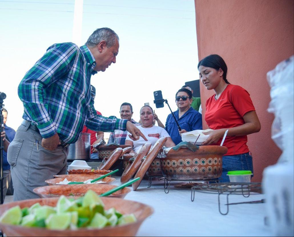 Vecinos de la Zapata en Praderas de Villa, esperaron 30 años por el pavimento de Vecinos de la Zapata en Praderas de Villa, esperaron 30 años por el pavimento de