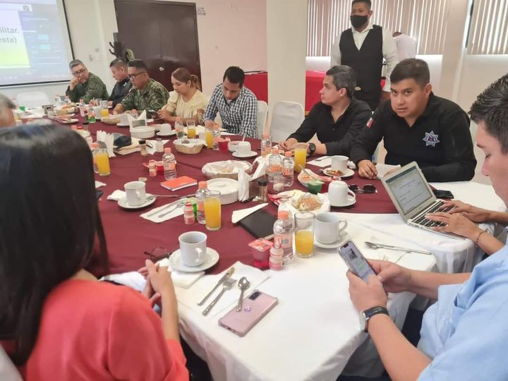 Acude el Secretario de Seguridad Pública y Tránsito Municipal, Mayor Pedro César Acude el Secretario de Seguridad Pública y Tránsito Municipal, Mayor Pedro César