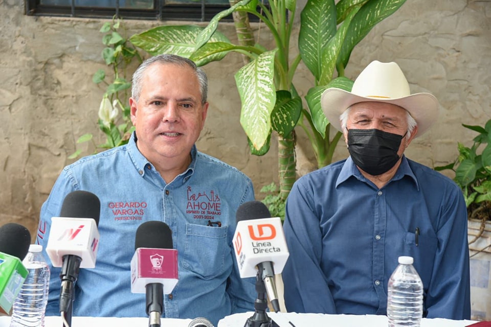 *Cumple Gerardo Vargas Landeros compromiso con familias de Santa Bárbara.* *Cumple Gerardo Vargas Landeros compromiso con familias de Santa Bárbara.*