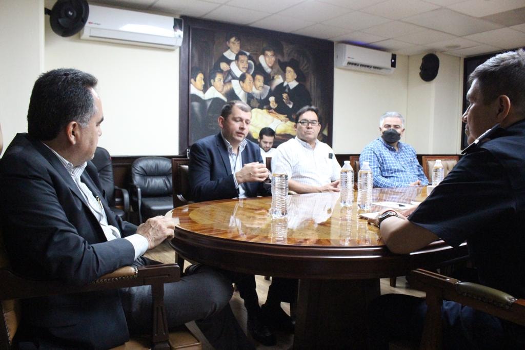 Reitera la UAS disposición para colaborar con la Secretaría de Seguridad Pública Reitera la UAS disposición para colaborar con la Secretaría de Seguridad Pública