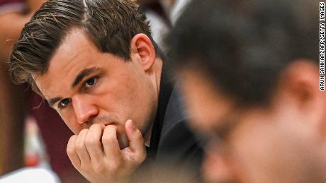 Magnus Carlsen abandona el partido sin explicación en medio de una aparente enemistad con su compañero gran maestro Hans Niemann