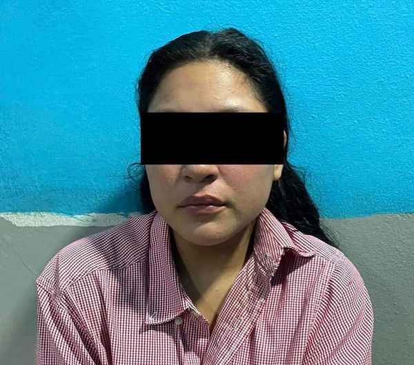 DETIENEN A MUJER “ HIENA” POR VIOLENCIA DOMÉSTICA, AGREDIÓ CON UN CUCHILLO A SU DETIENEN A MUJER “ HIENA” POR VIOLENCIA DOMÉSTICA, AGREDIÓ CON UN CUCHILLO A SU