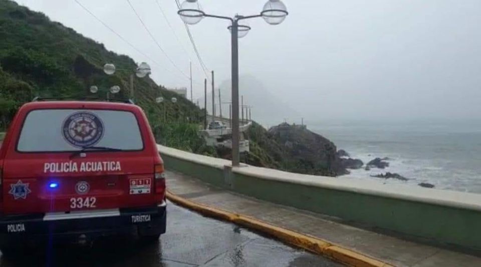 POR MAL TIEMPO, CIERRAN TEMPORALMENTE PLAYAS DE MAZATLÁN POR MAL TIEMPO, CIERRAN TEMPORALMENTE PLAYAS DE MAZATLÁN