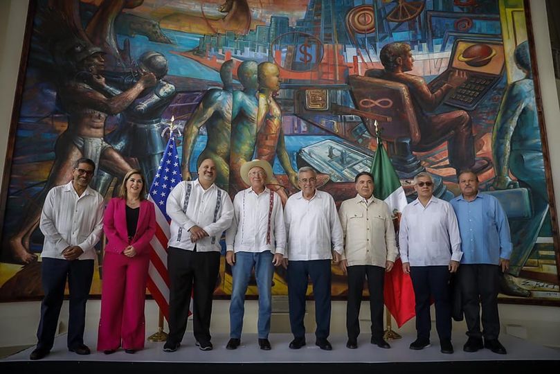 Rocha se reunió con el embajador de Estados Unidos, Ken Salazar, en Mazatlán Rocha se reunió con el embajador de Estados Unidos, Ken Salazar, en Mazatlán