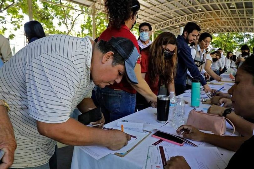 *Encabeza Rocha Moya entrega de recursos del Programa Tandas para el Bienestar* *Encabeza Rocha Moya entrega de recursos del Programa Tandas para el Bienestar*