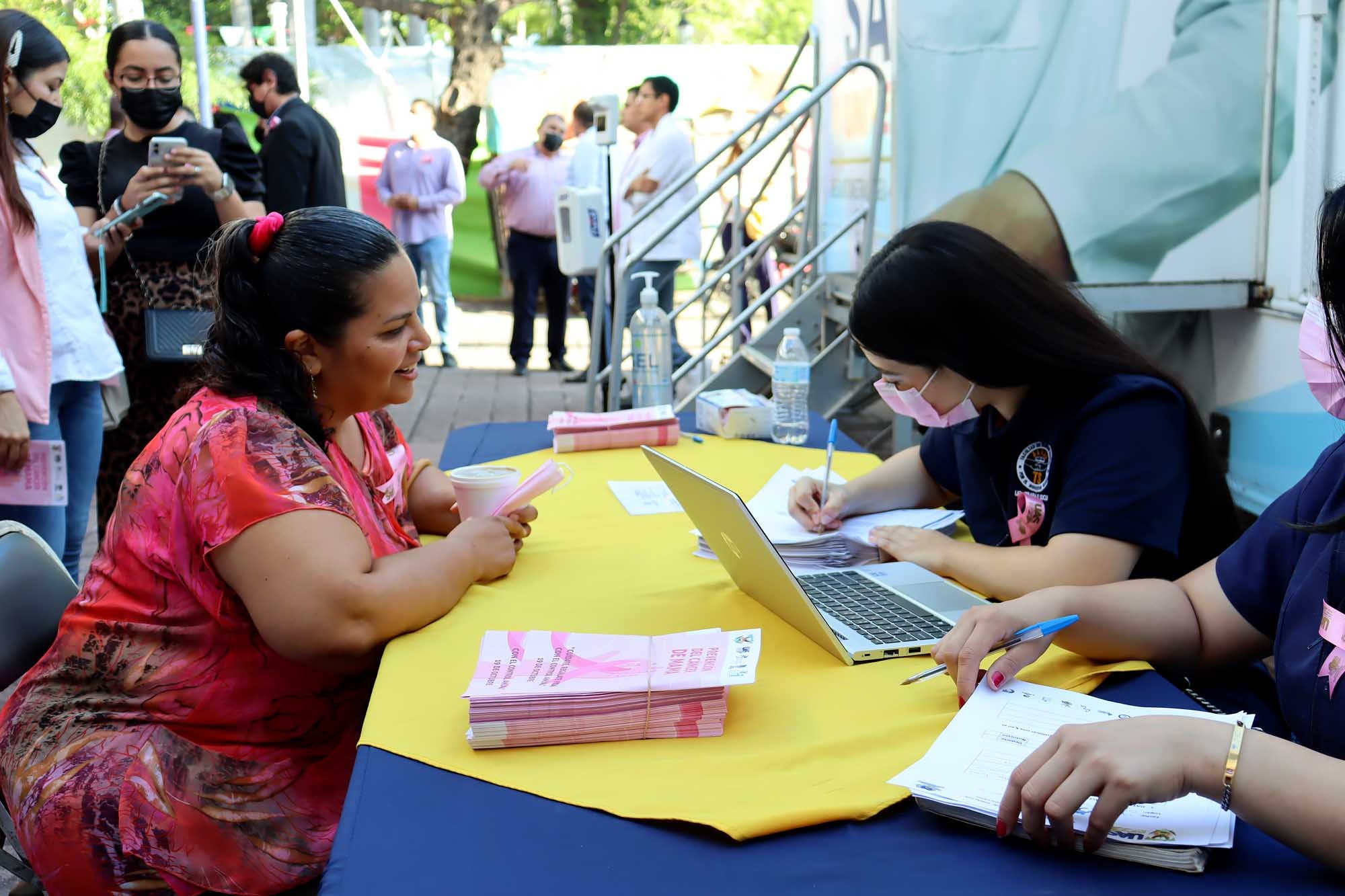 Aprovechan los servicios gratuitos que se ofrecen en la Jornada Integral de Salu Aprovechan los servicios gratuitos que se ofrecen en la Jornada Integral de Salu