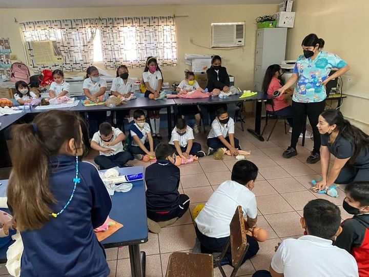 Estudiantes de Medicina ganan el Premio Nacional de Servicio Social 2022 Estudiantes de Medicina ganan el Premio Nacional de Servicio Social 2022
