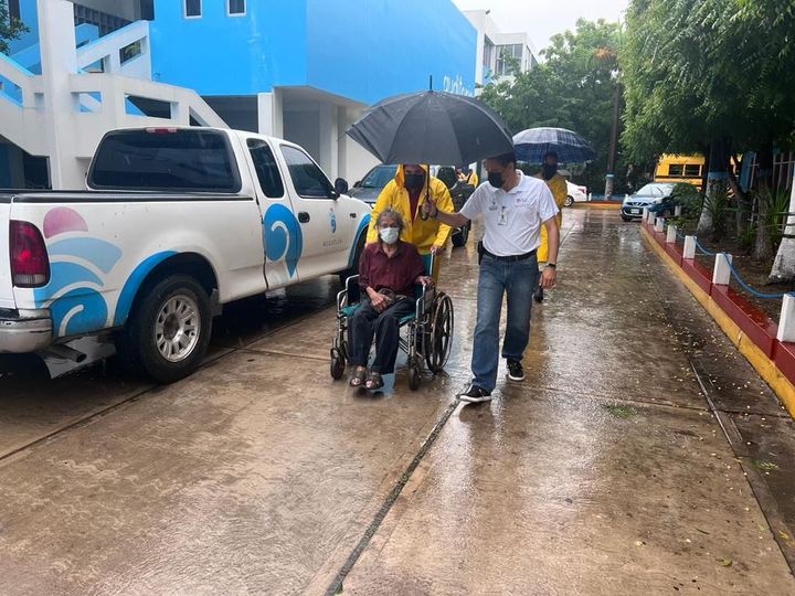 Gobierno Municipal y DIF Mazatlán mantienen activo operativo para resguardar a f Gobierno Municipal y DIF Mazatlán mantienen activo operativo para resguardar a f