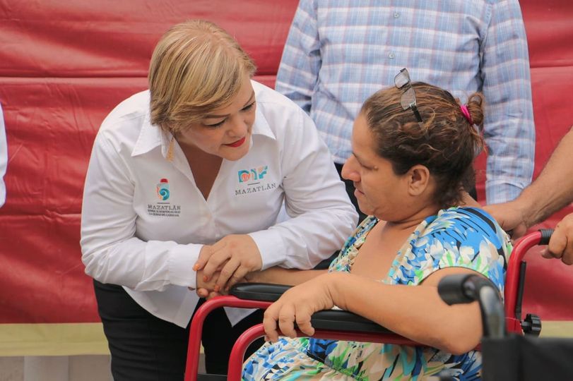 Gobierno Municipal y Sistema DIF Mazatlán entregan aparatos funcionales a person Gobierno Municipal y Sistema DIF Mazatlán entregan aparatos funcionales a person