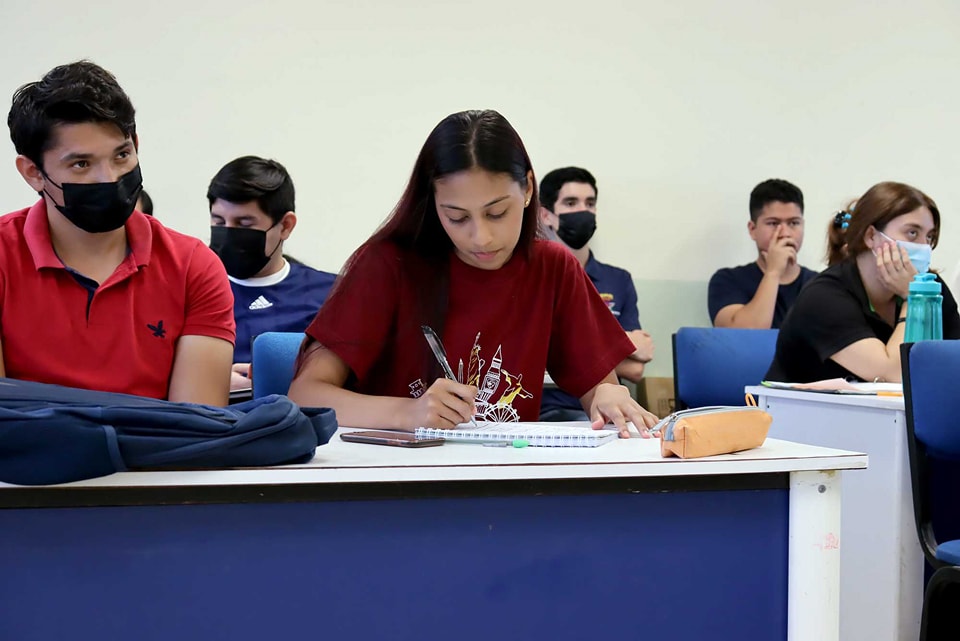 La UAS permite a alumnos de universidades internacionales acceder a la doble tit La UAS permite a alumnos de universidades internacionales acceder a la doble tit